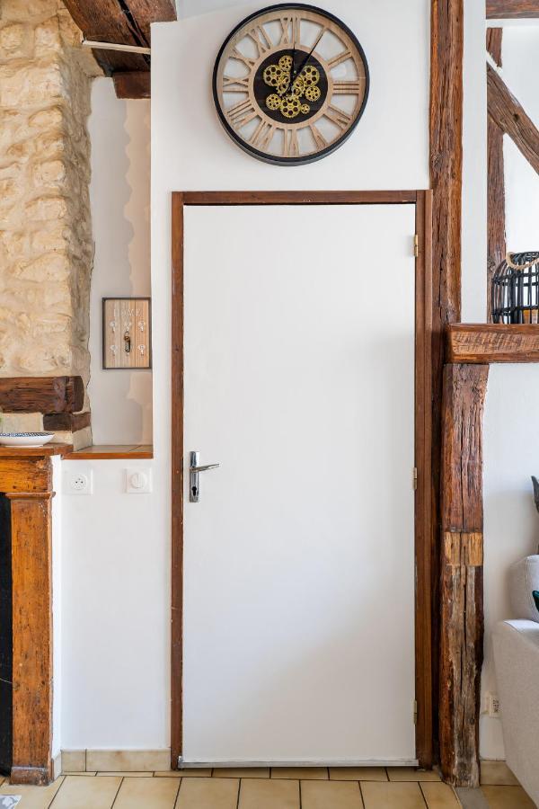 Au Coeur De Joigny Apartment Екстериор снимка